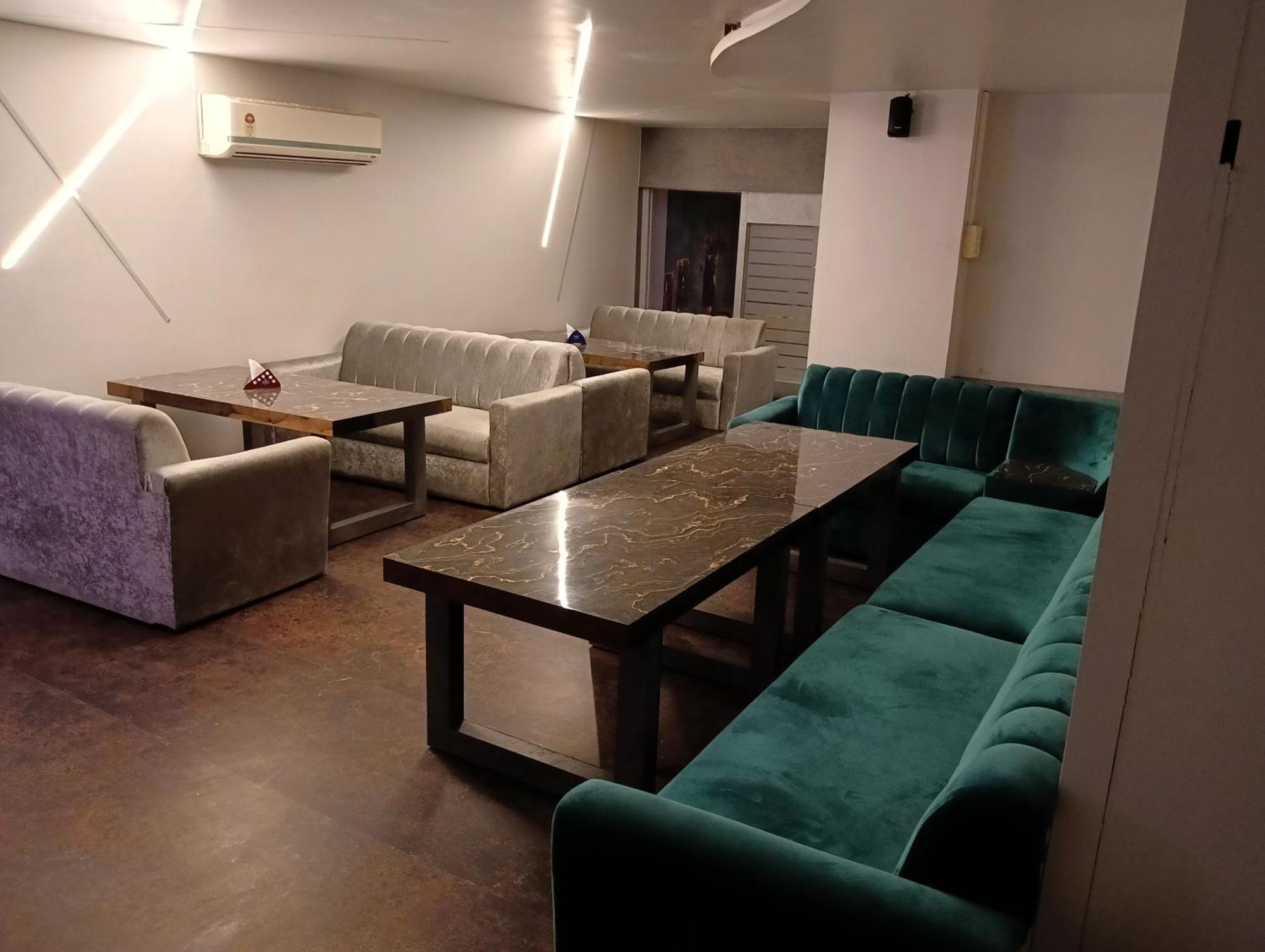 Bk Castles Hotel Jabalpur Luaran gambar