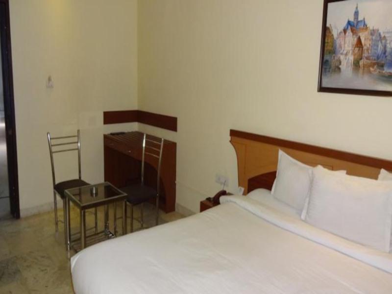 Bk Castles Hotel Jabalpur Luaran gambar